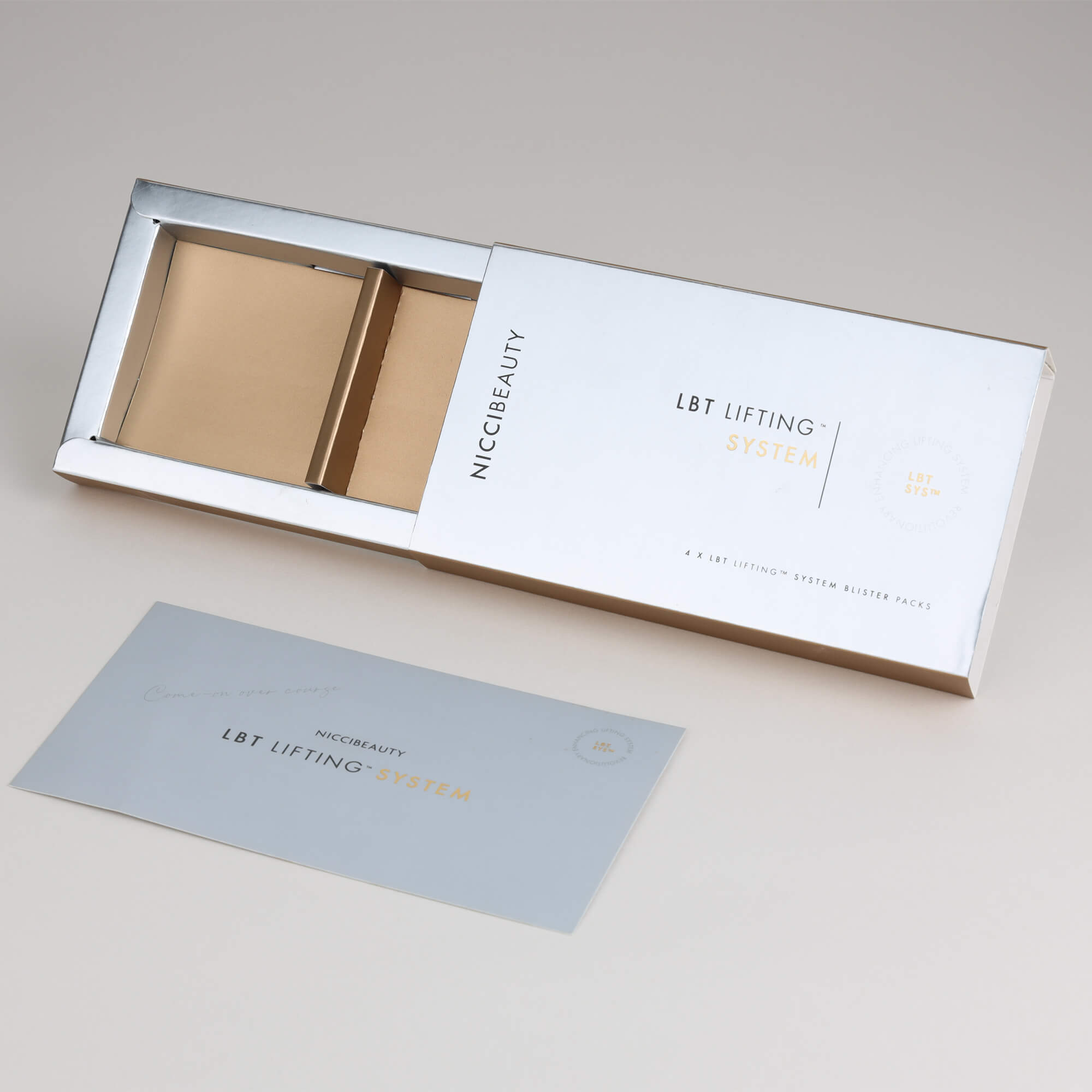 Luxury cosmetic folding packaging box with custom insert